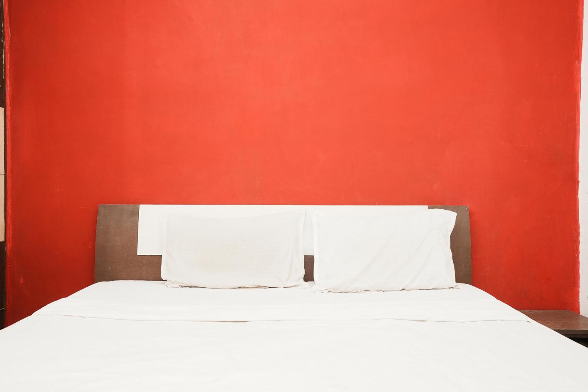 Hotel Sunrise Moon Нью-Дели Экстерьер фото