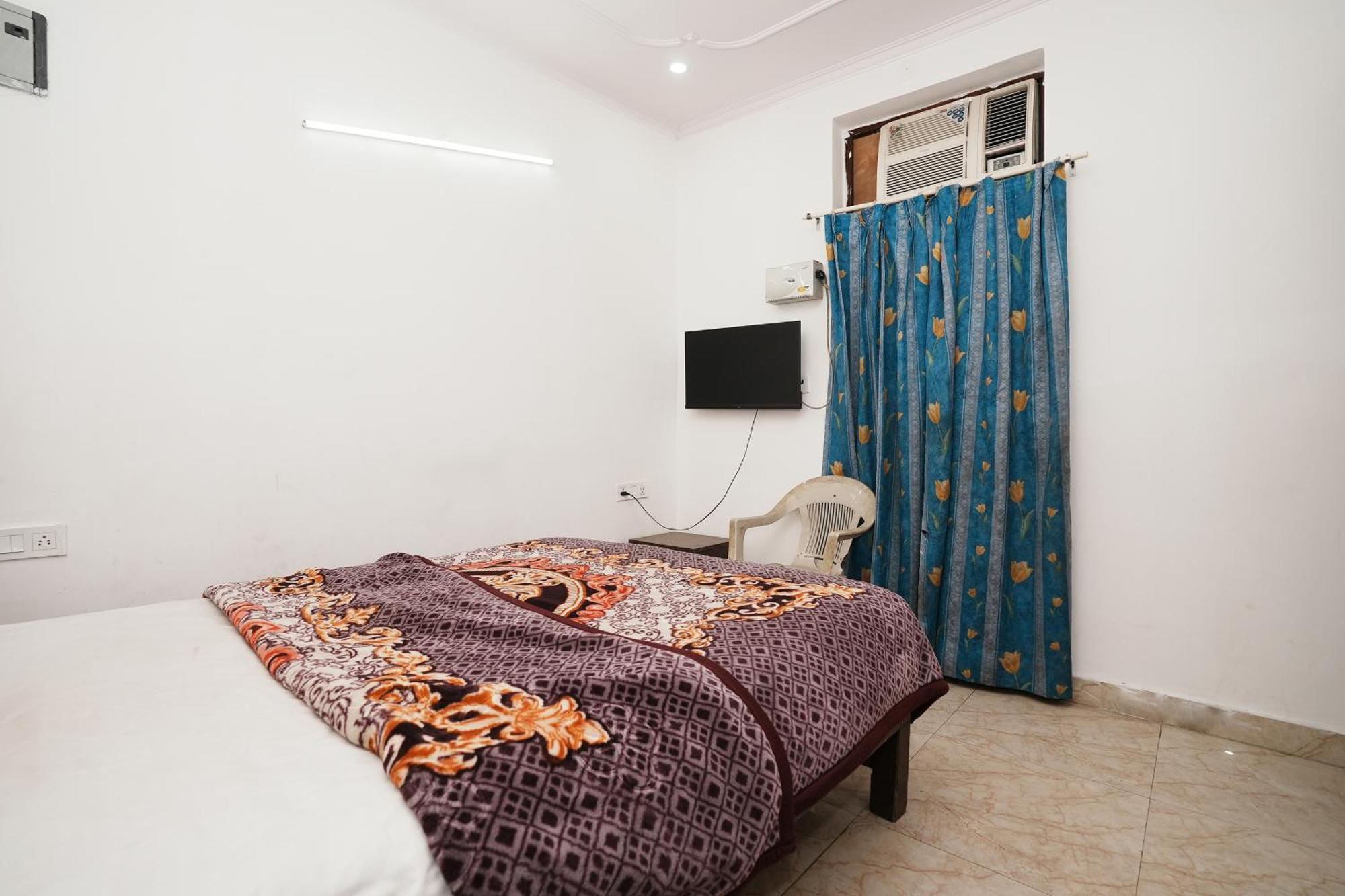 Hotel Sunrise Moon Нью-Дели Экстерьер фото