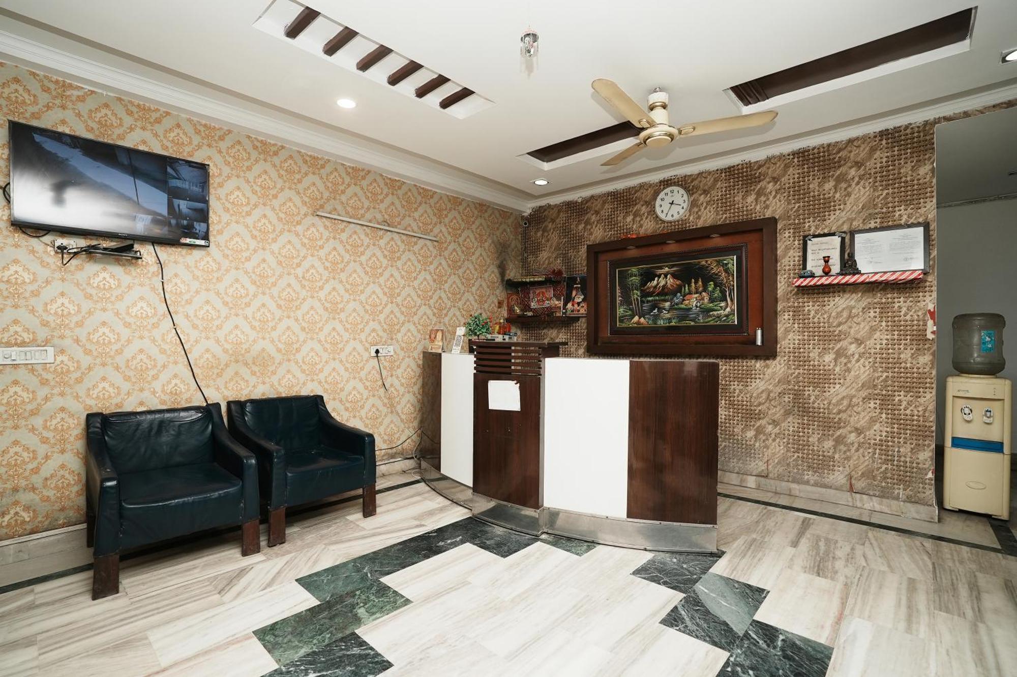 Hotel Sunrise Moon Нью-Дели Экстерьер фото